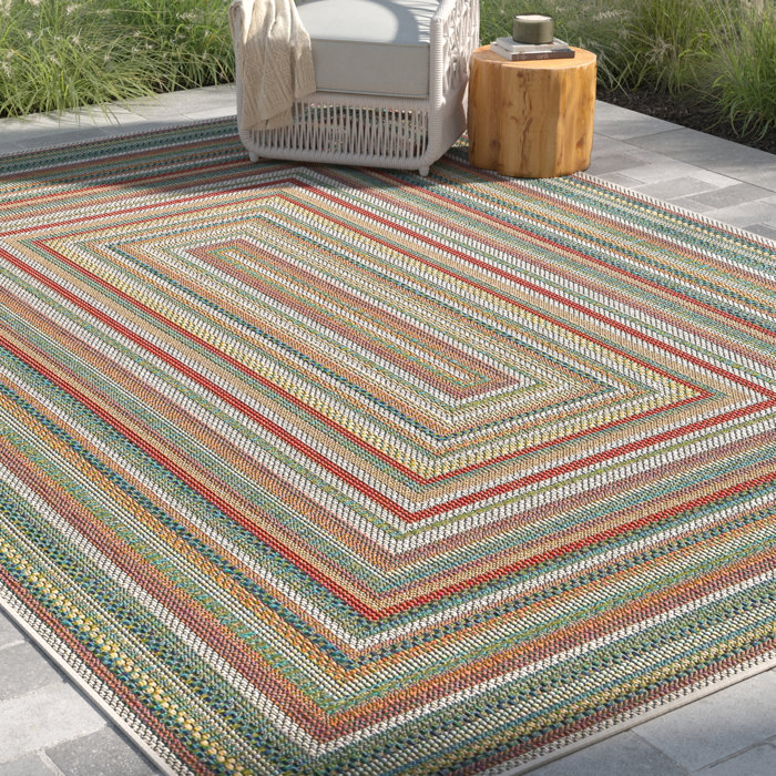 Sand & Stable Lucidia Geometric Indoor / Outdoor Area Rug in Green